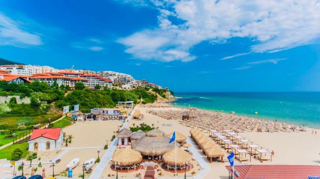 Dolce Vita Sea View Apartment Święty Włas Zewnętrze zdjęcie