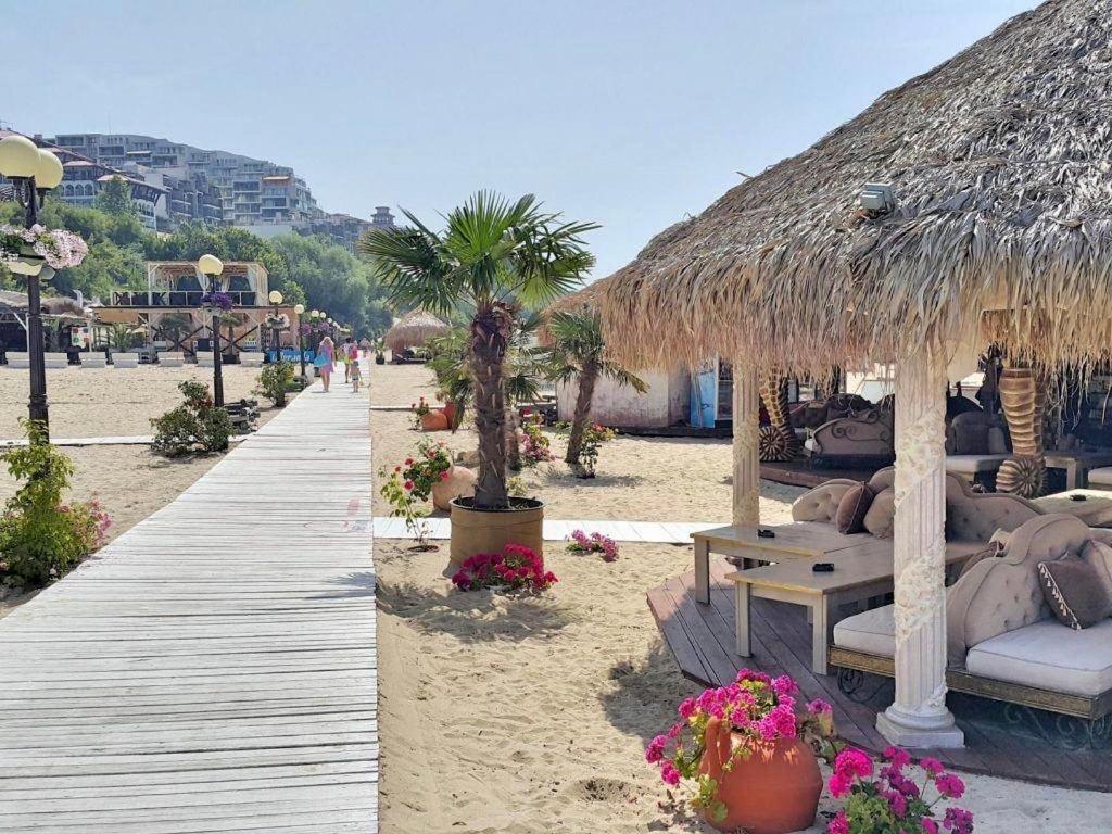 Dolce Vita Sea View Apartment Święty Włas Zewnętrze zdjęcie